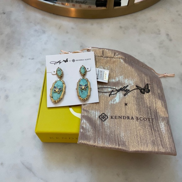 Dolly Parton x Kendra Scott Elle Butterfly Vintage Gold In Sea Green Chrysocolla - Picture 6 of 7